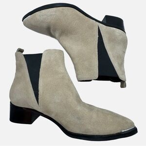 Marc Fisher Beige tan taupe Suede slip on Ankle Boots MLYALE 8 fall autumn